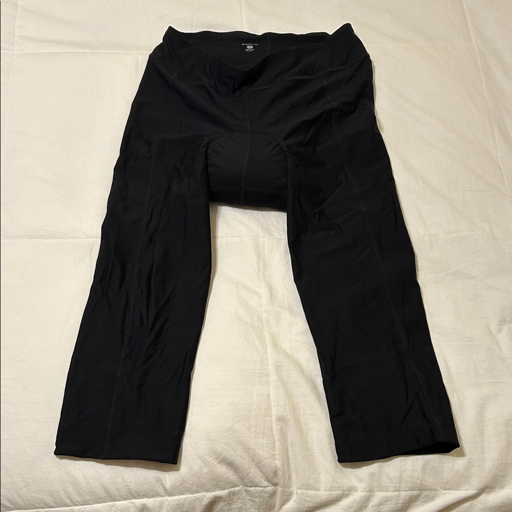Shebeest Black Pedal Pusher Plus Leggings